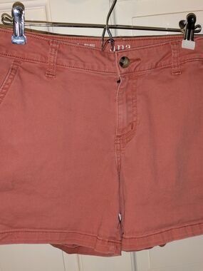 a.n.a Women's Dusty Coral Flat Front Shorts